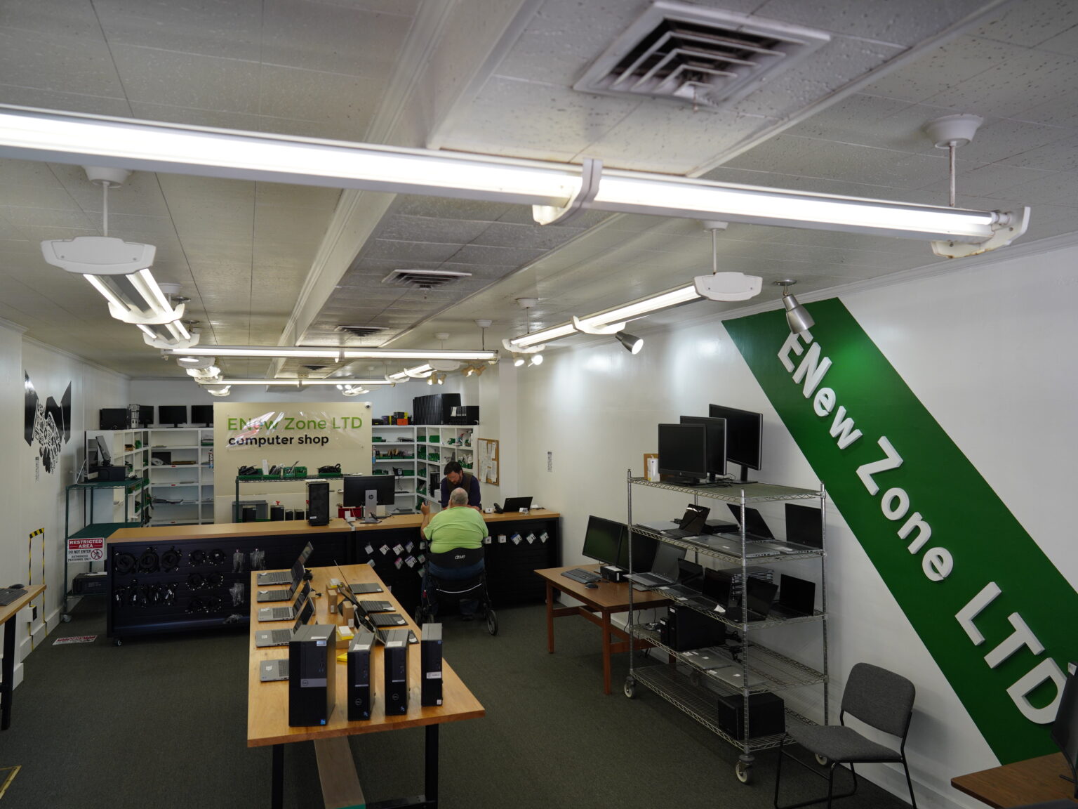 ENew Zone Computer Shop in Mount Vernon, Ohio